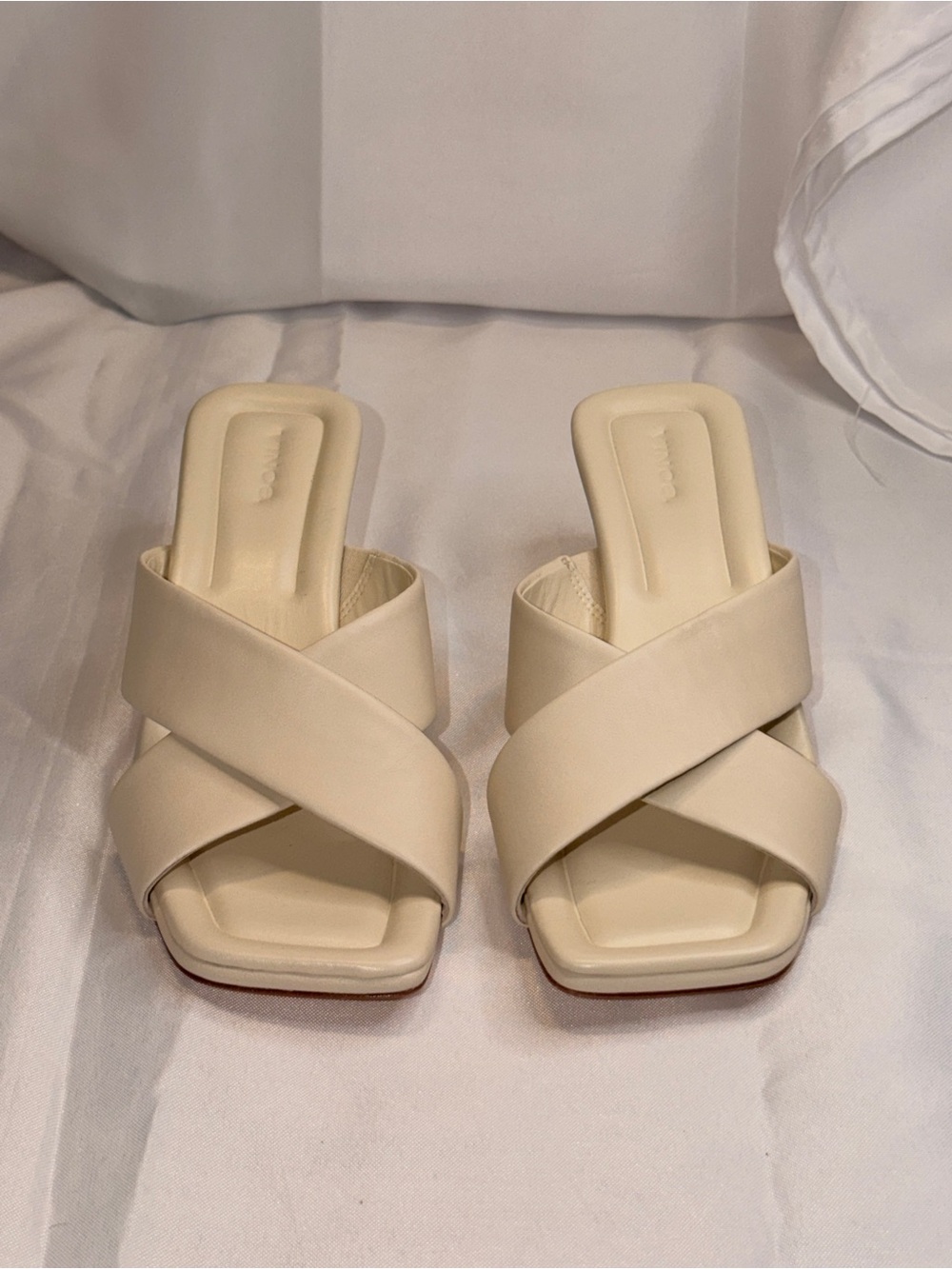 Vince Cream Cross-Strap Low Block Heel Mules - Picture 2 of 3